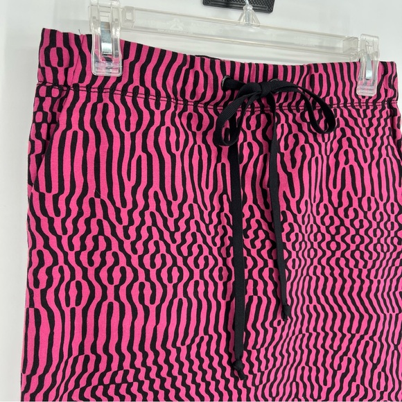Lobo Mau Pink Black Patterned Women's Skirt Small - Picture 2 of 9
